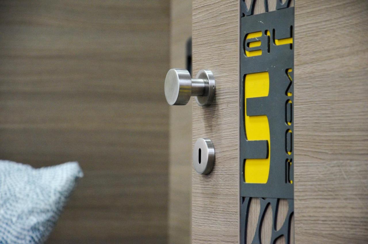 E14 Design Hostel بودابست المظهر الخارجي الصورة